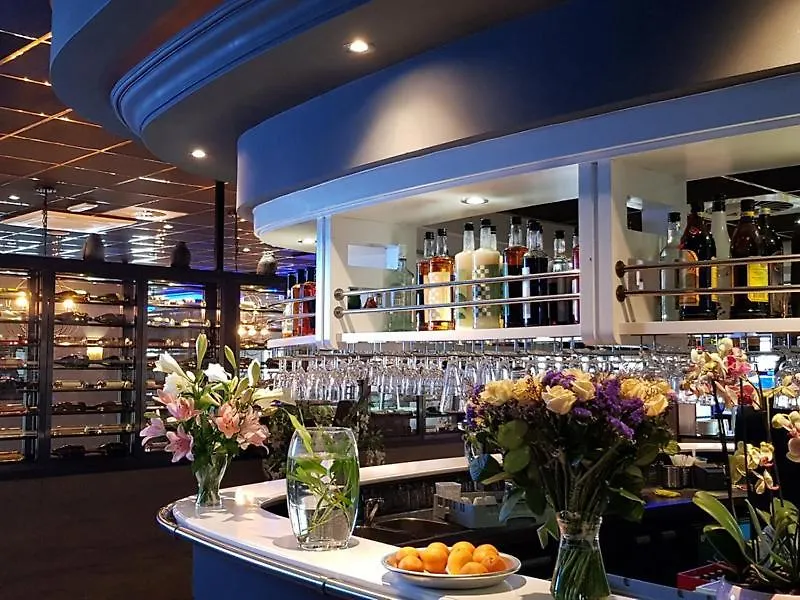 New Ocean Paradise Hotel Róterdam
